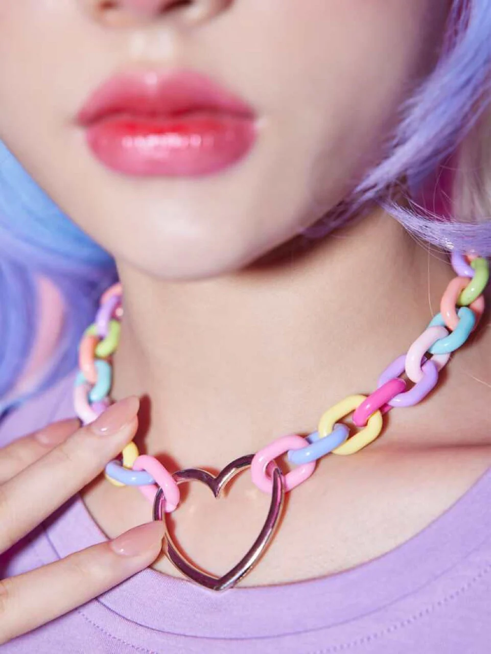 Candy Resin Chain Heart Pendant Necklace - Image 2