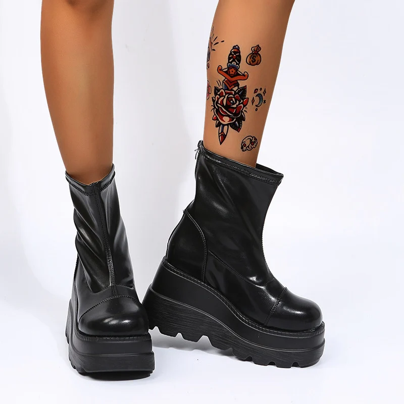 Grunge Platform Ankle Boots Black - Image 6