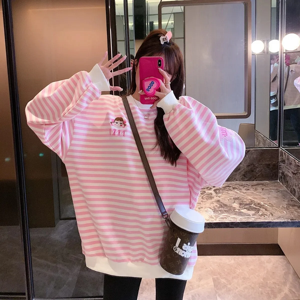 Kawaii Aesthetic White Pink Striped Sweatshirt - Image 4