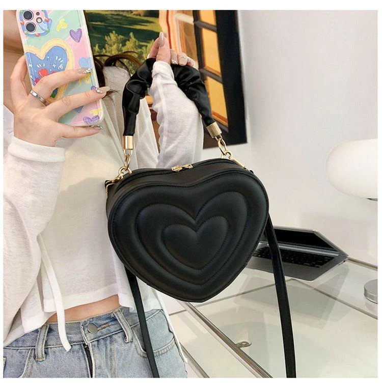 Y2K Aesthetic Retro Vintage Heart Shoulder Bag - Image 12