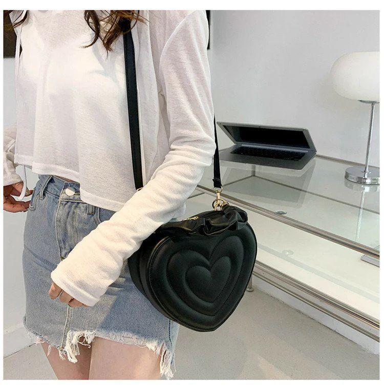 Y2K Aesthetic Retro Vintage Heart Shoulder Bag - Image 14