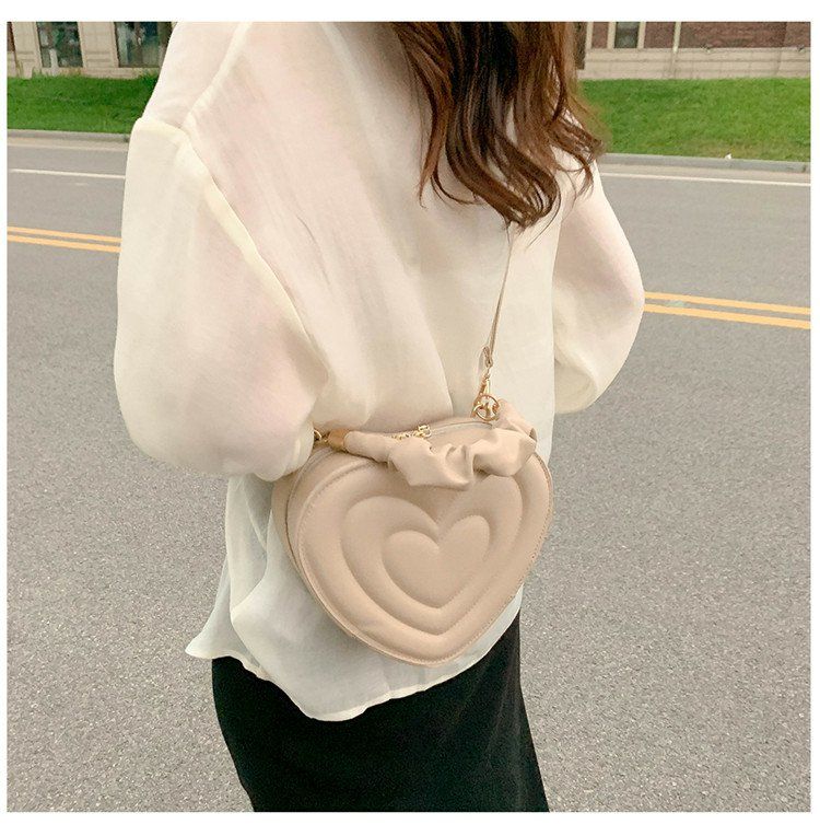 Y2K Aesthetic Retro Vintage Heart Shoulder Bag - Image 36