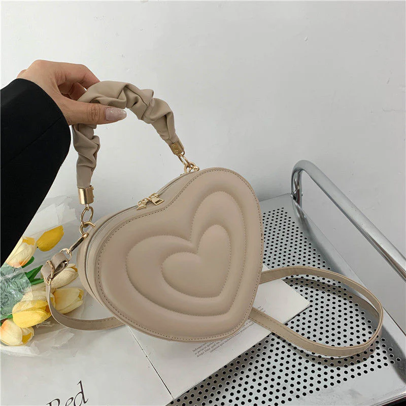 Y2K Aesthetic Retro Vintage Heart Shoulder Bag - Image 5